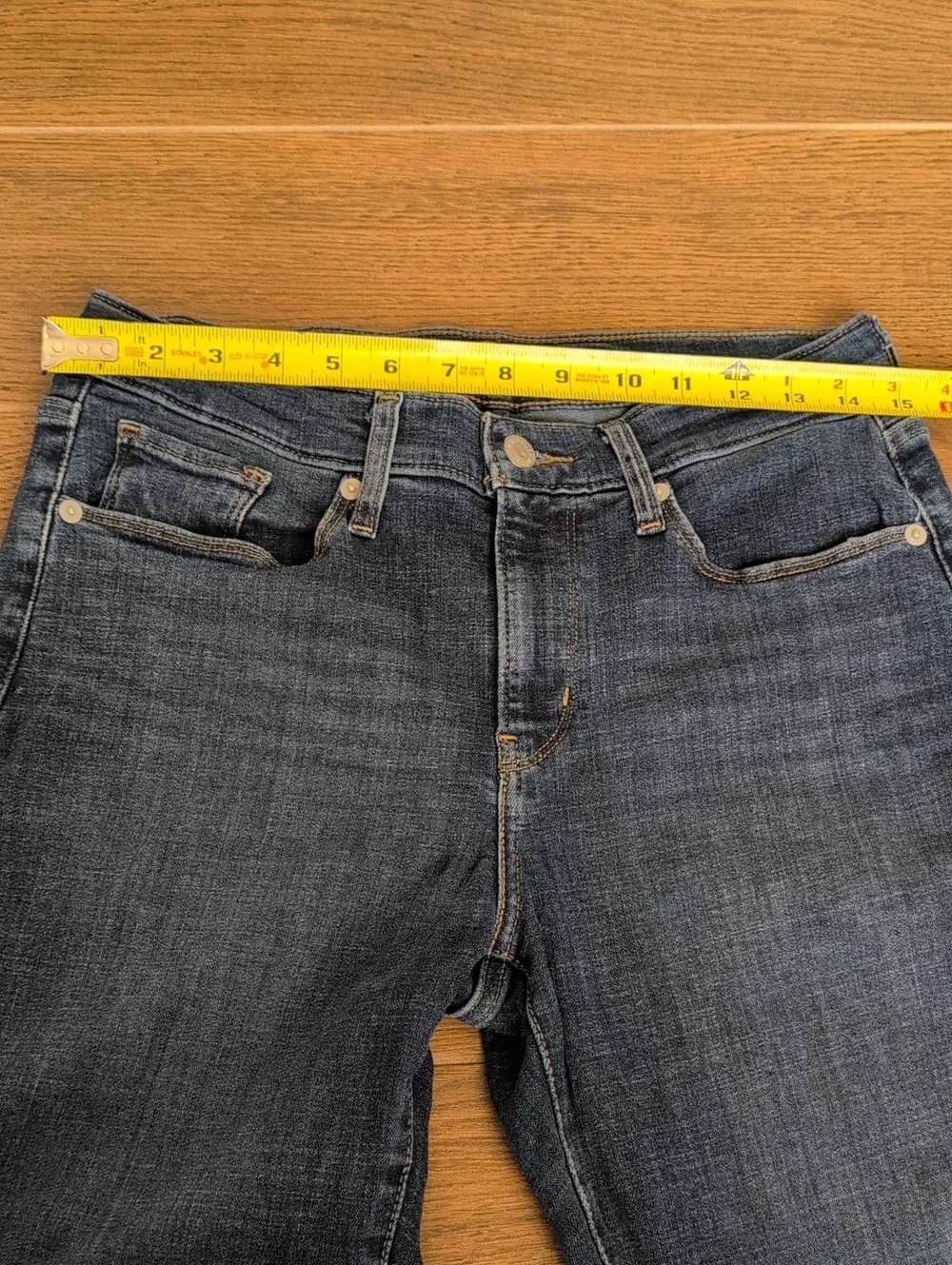 Levi's Classic Straight Women's Dark Blue Straight Leg Jeans Size 6